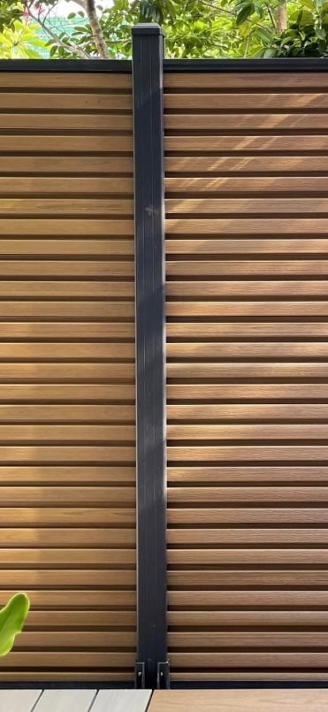 Poteau aluminium noir 280cm