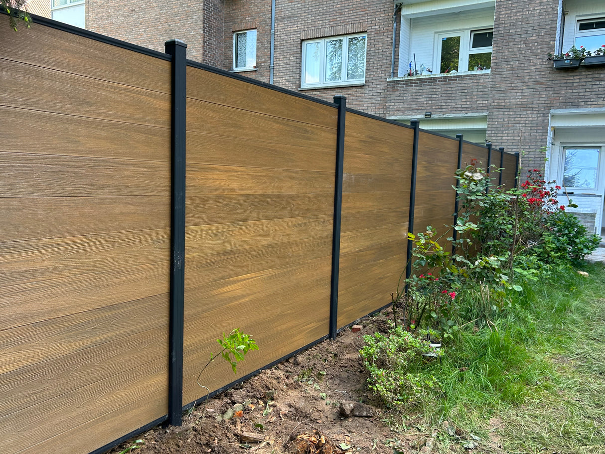 Clôture en composite TEAK