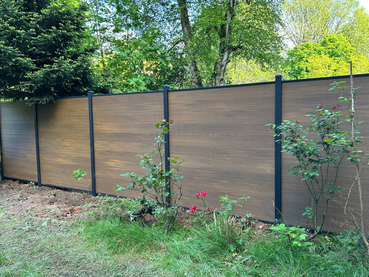 Clôture en composite TEAK