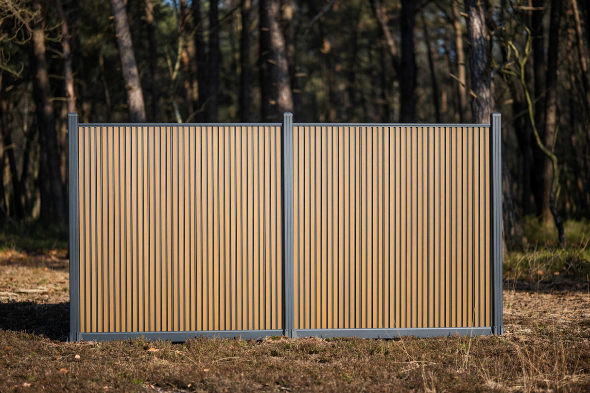 Clôture en composite TEAK rhombus VERICAL