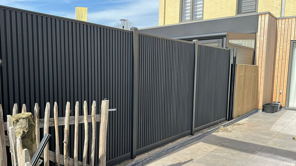 Clôture en composite NOIR rhombus VERICAL