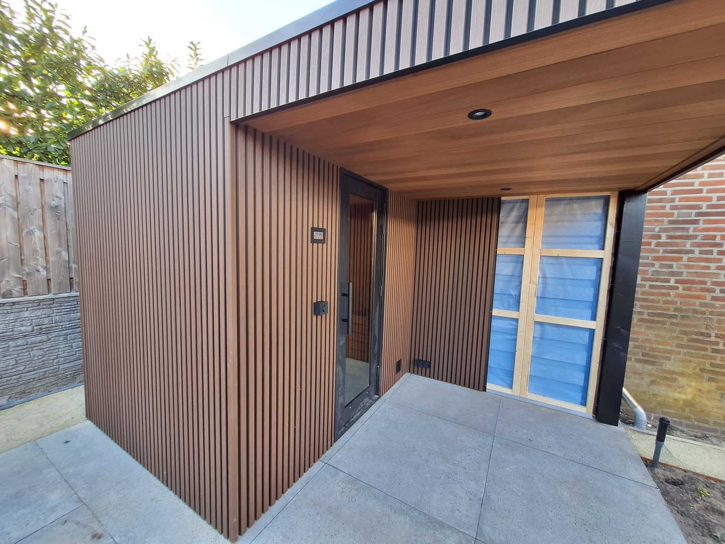Panneau composite Premium Teak/Noir 290cm