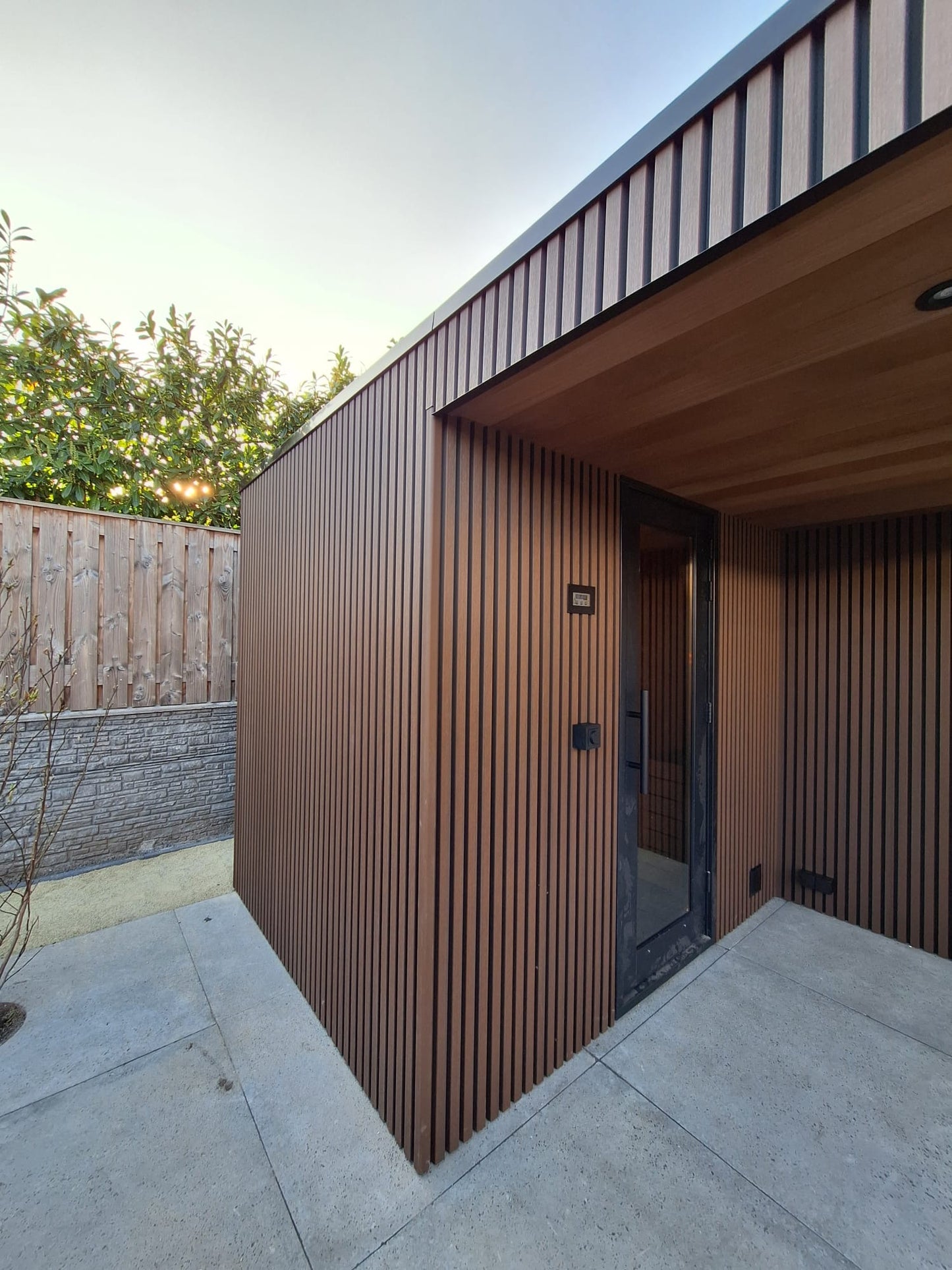 Panneau composite Premium Teak/Noir 290cm